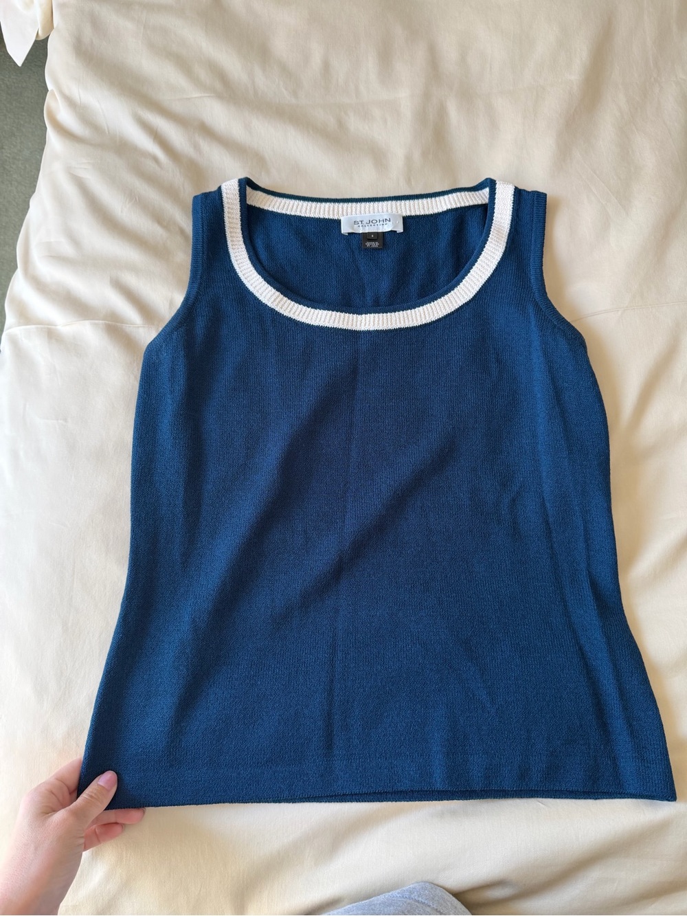 🗽St. John Navy Knit Tank with White Trim